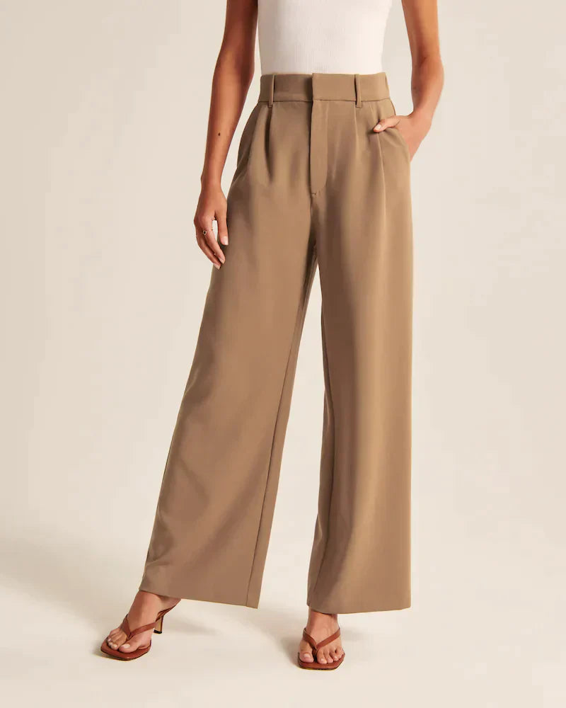 Stijlvol Breed Been Getailleerde Broek - Novo